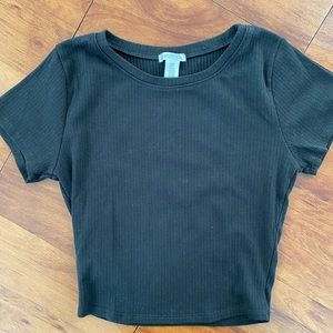 Simple Ribbed Crop Tee